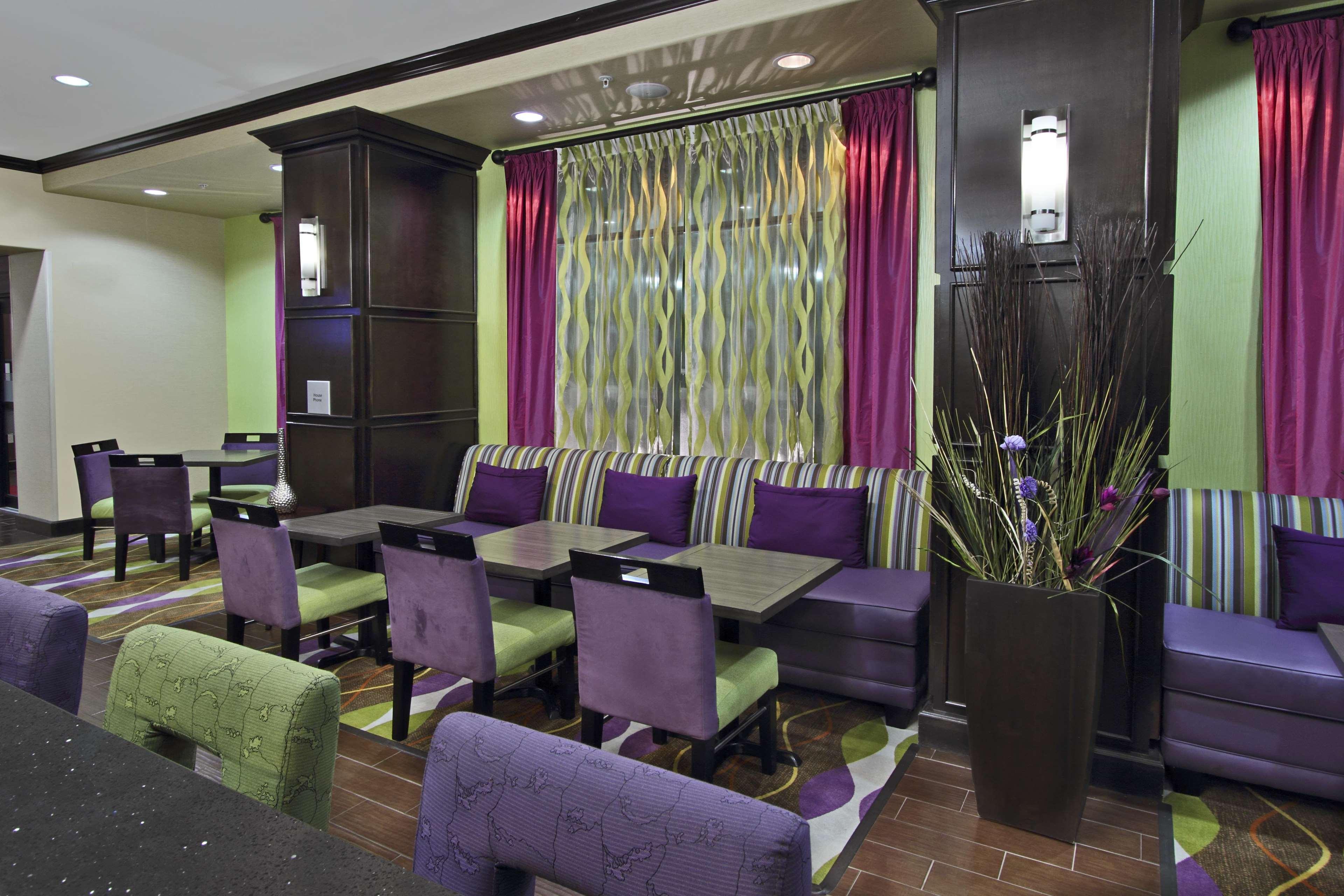 Hampton Inn Beeville Exterior photo