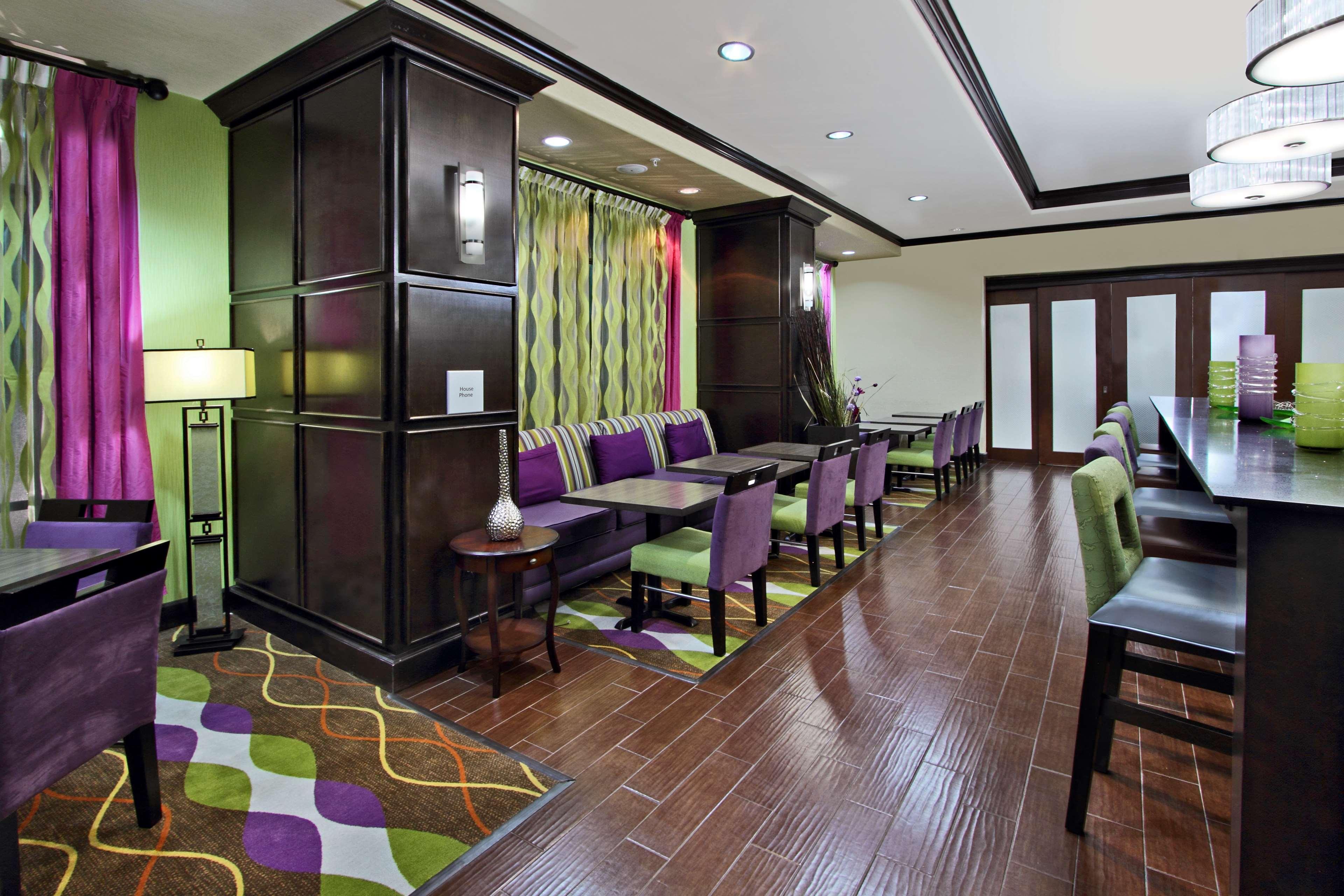 Hampton Inn Beeville Exterior photo