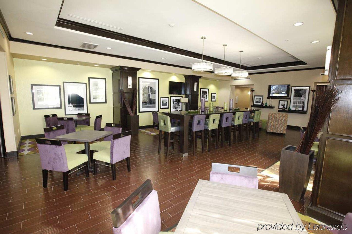 Hampton Inn Beeville Restaurant photo